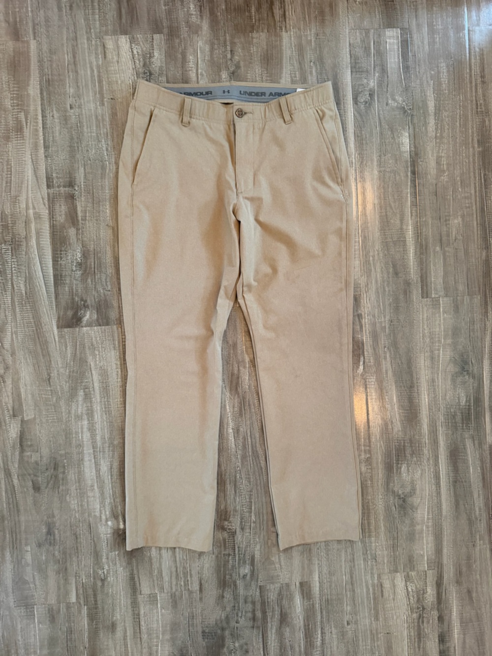 Under Armour Men's Tan Chino Pants
